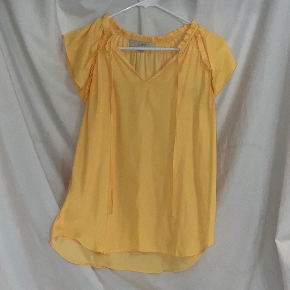 The Loft. Yellow Blouse. XS petite